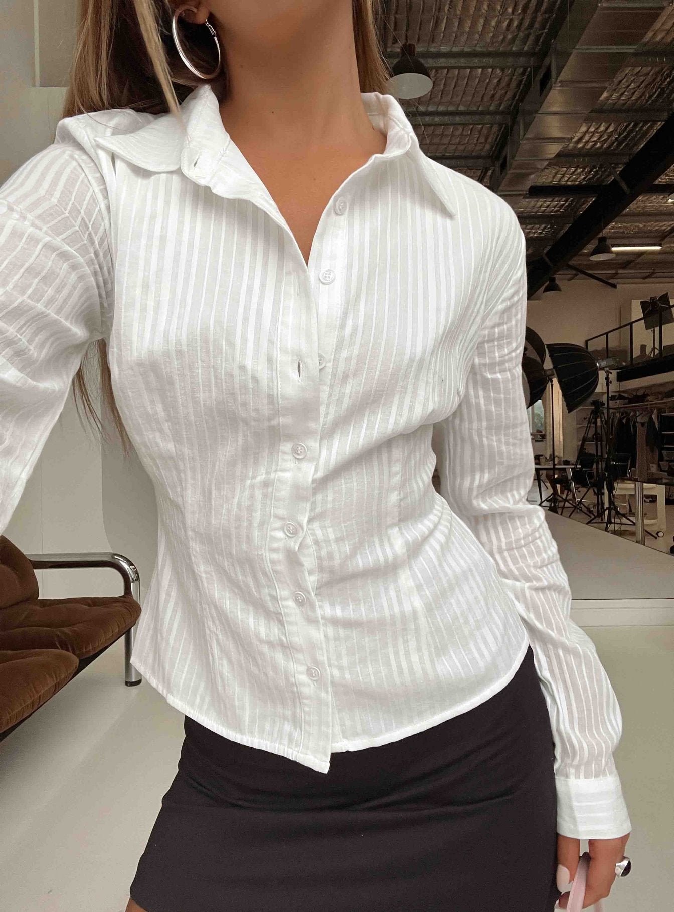 0-modelinfo-emma-us2_1e5ebaf5-9ad2-44ed-a871-3321c7fb1857 Fogler Shirt White - Image 1