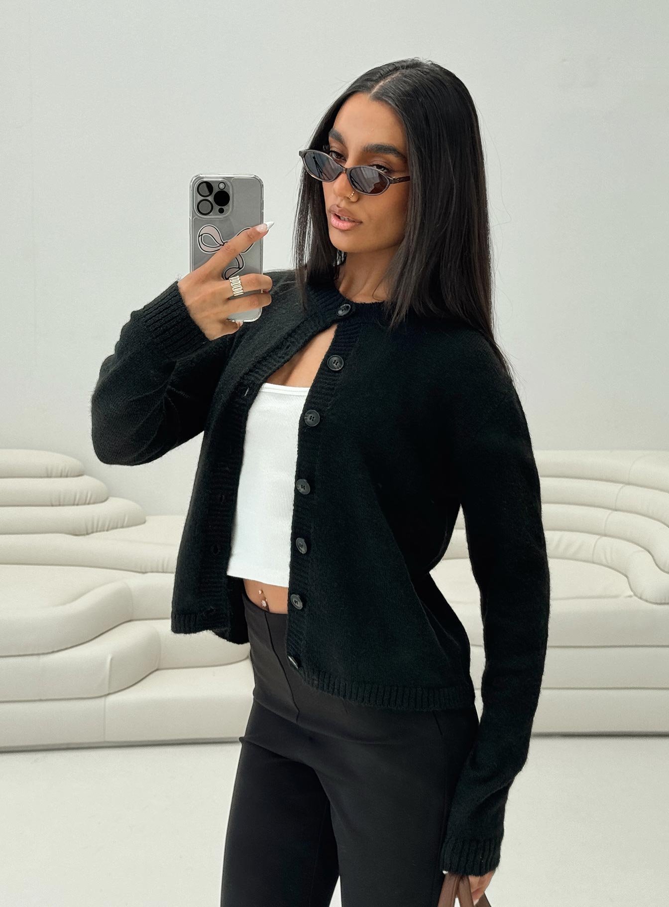 0-modelinfo-natalya-us2_2bfaa2cd-3434-4cbc-ba86-bfa226211e53 Denmark Cardigan Black - Image 1