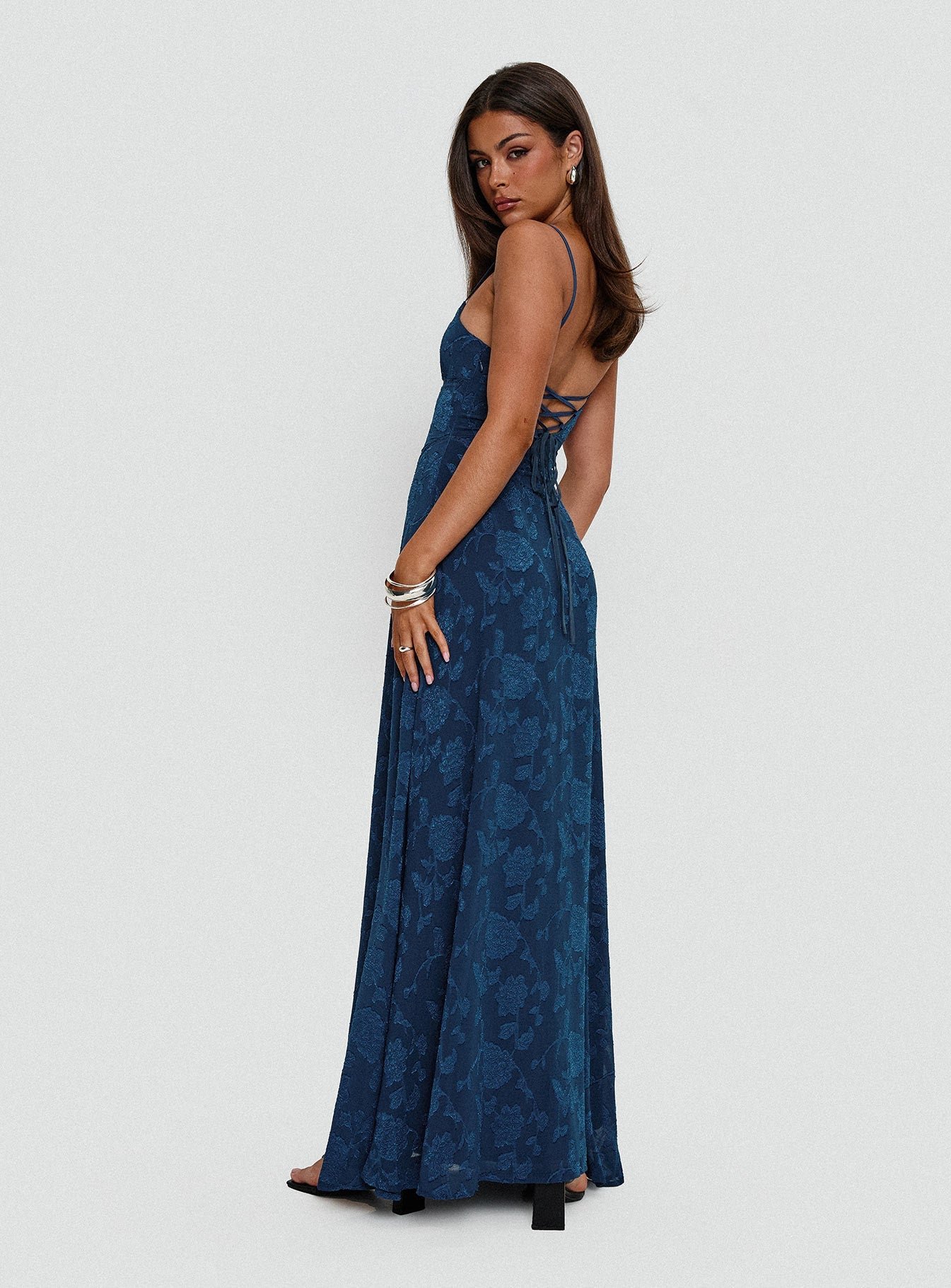 0-modelinfo-olivia-us2_2926120b-7d15-4c80-ae49-2f40d7be5687 South Of France Maxi Dress Navy - Image 1