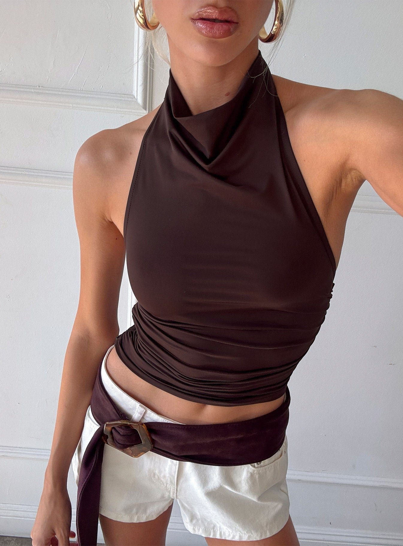 0-modelinfo-sasha-us2_005d6de7-f392-4695-9c72-af2683075ee8 Giggle Top Chocolate - Image 1