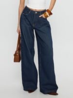 Naylor Mid Rise Wide Leg Jeans Mid Blue Denim - Image 2
