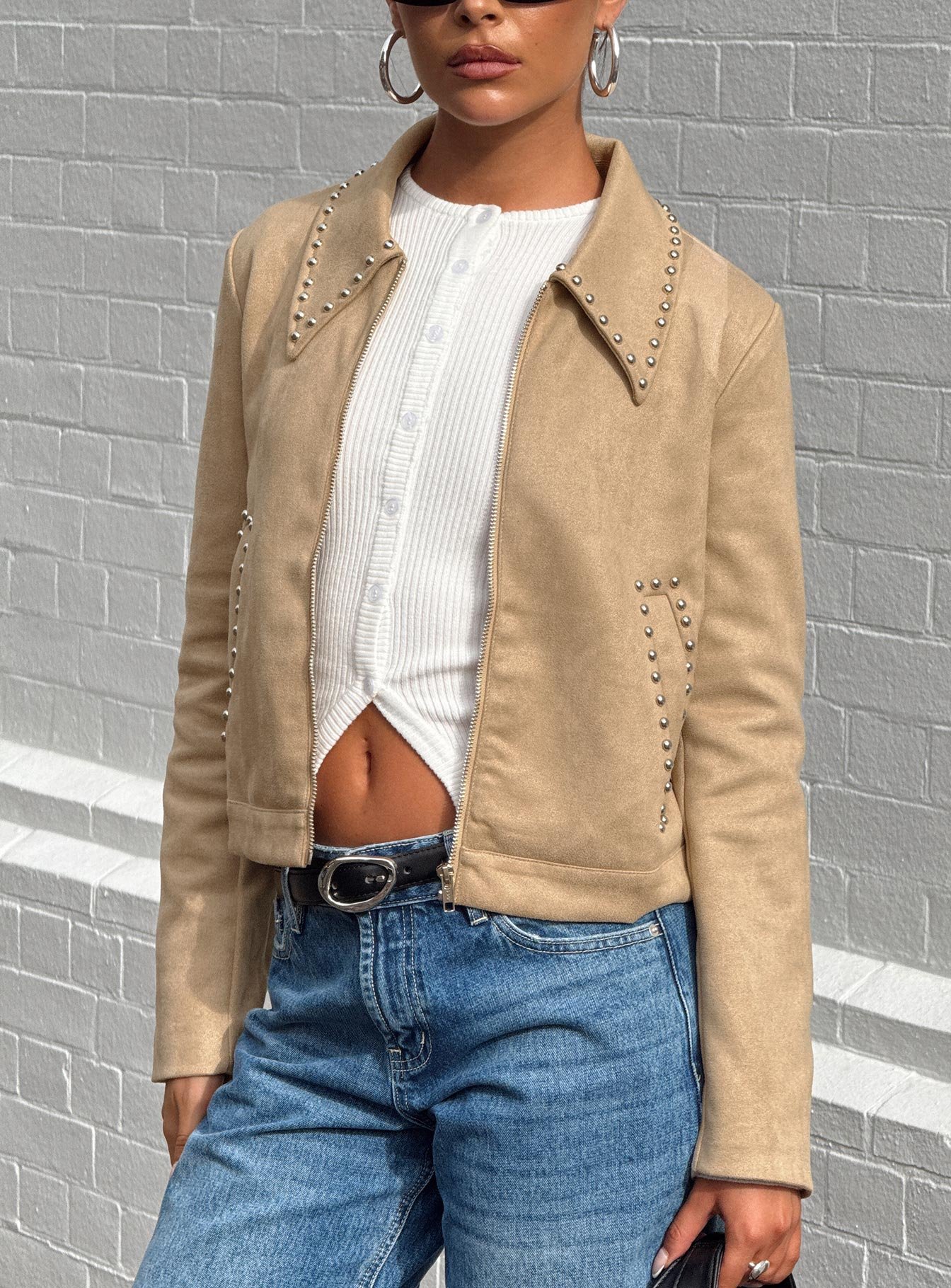 1-modelinfo-olivia-us2_06f6a84d-7a06-4b93-8d66-4f9e138455ef Hurleigh Faux Suede Jacket Brown - Image 1