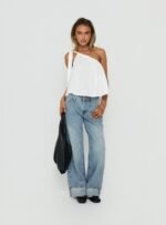 Serenitia Mid Rise Relaxed Cuff Jeans Light Vintage Wash - Image 3