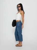 Hierarchy Low Rise 3/4 Length Jeans Mid Wash - Image 4