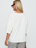 Stay Spicy Graphic Top White - Image 5