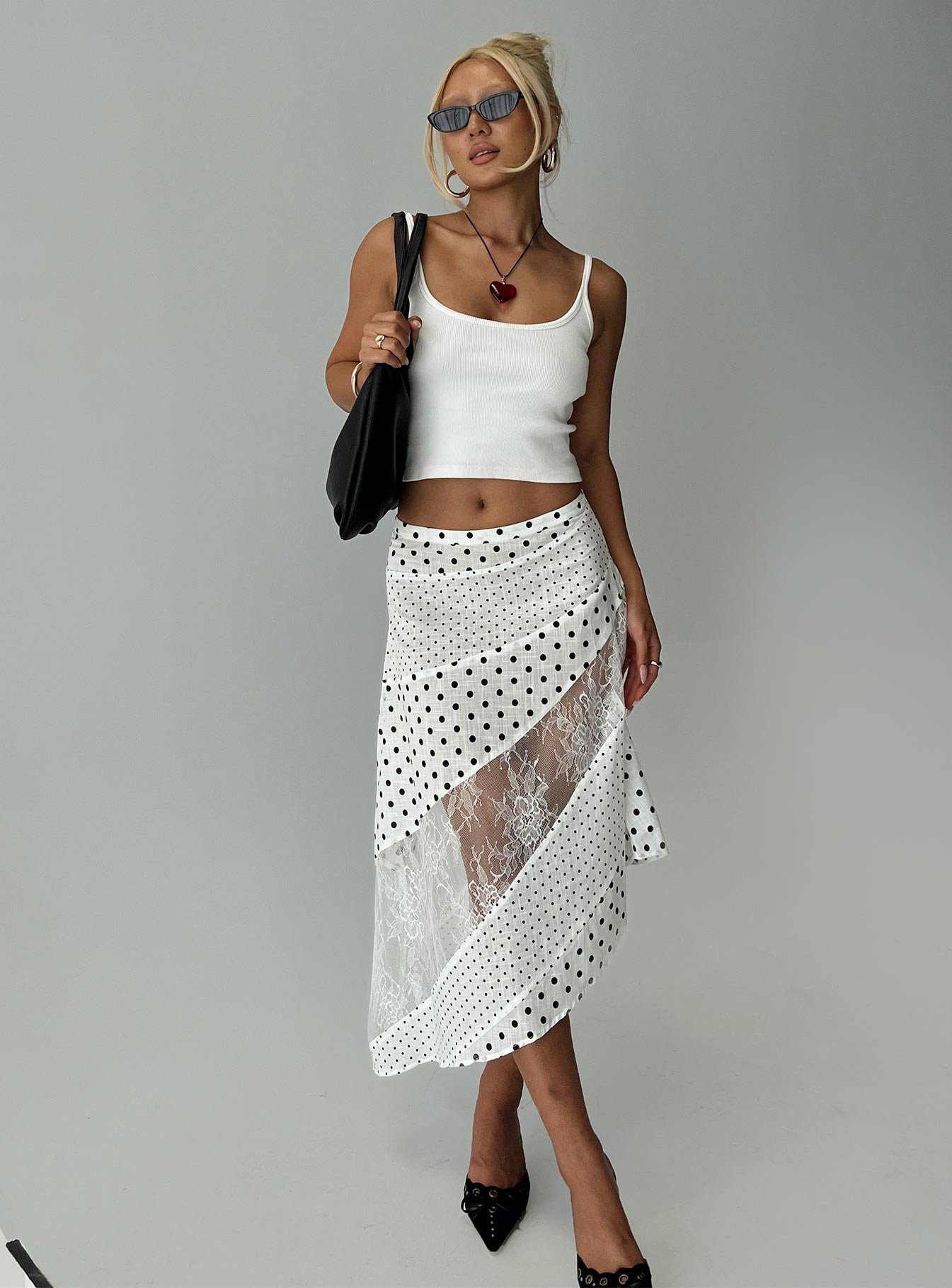 7-modelinfo-rino-us4_9f8fb5f8-3f53-4194-a35b-f6f449f49373-1 Rennar Maxi Skirt White / Polka Dot Petite - Image 1